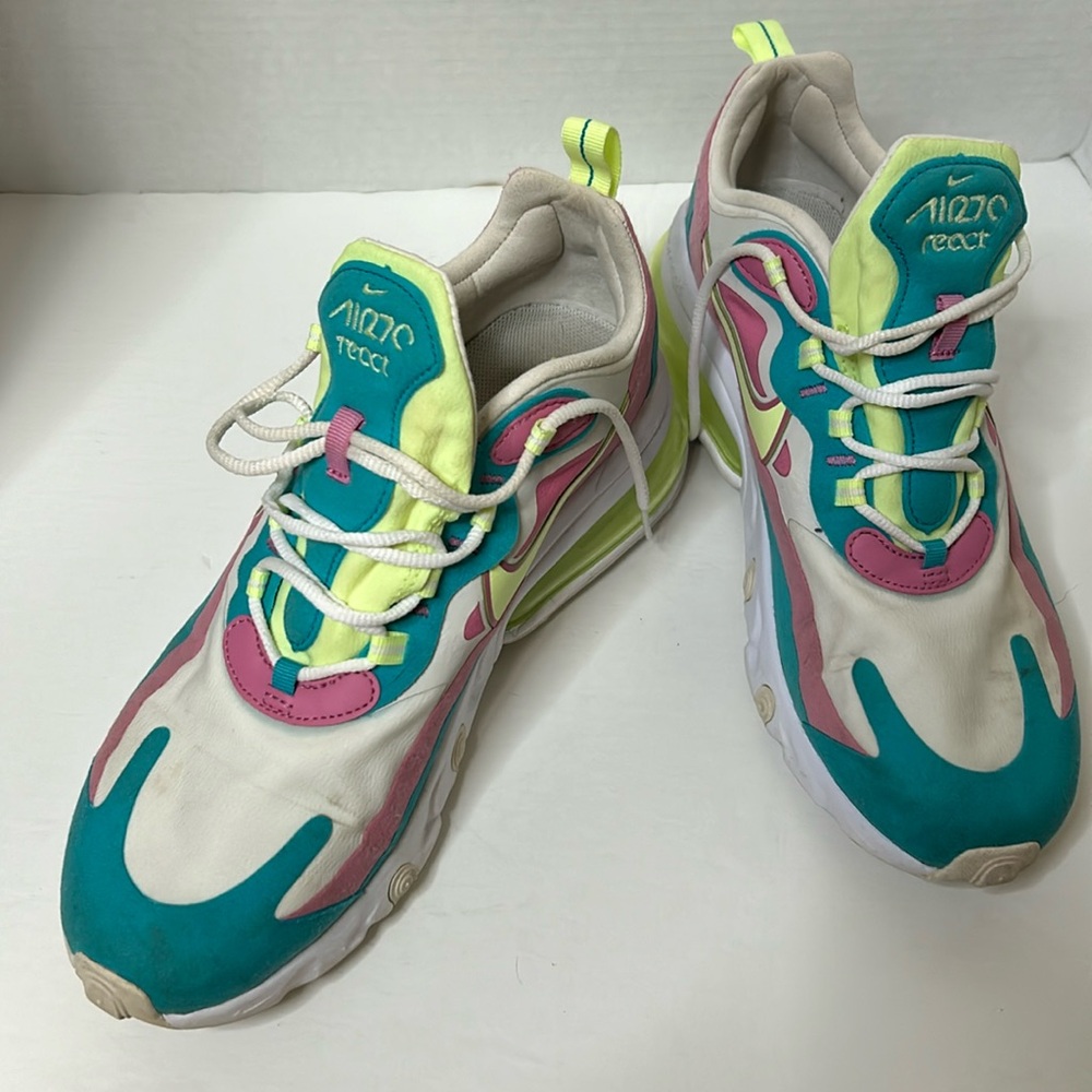 Nike Air Max 270 React Running Shoes
